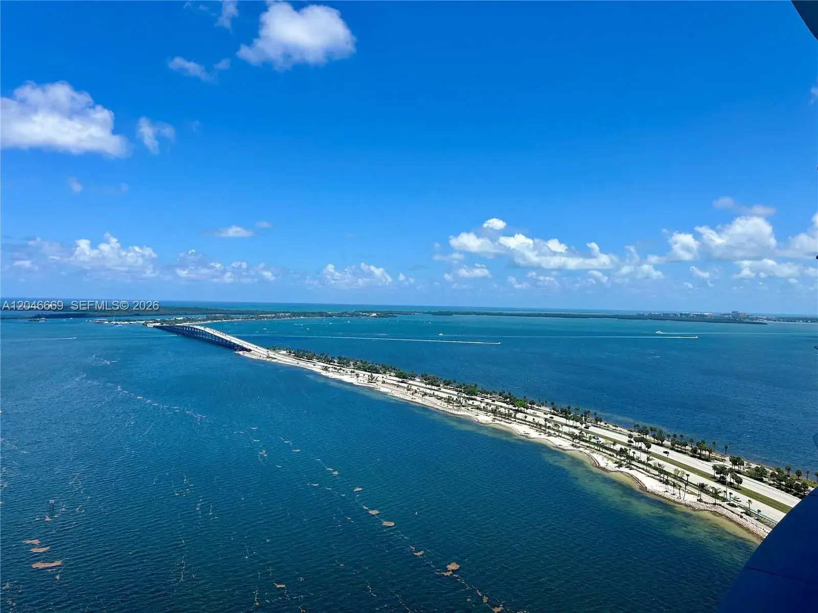 3 bedroom 3 bath for sale at 175 SE 25th Road # 2804, Miami FL 33129