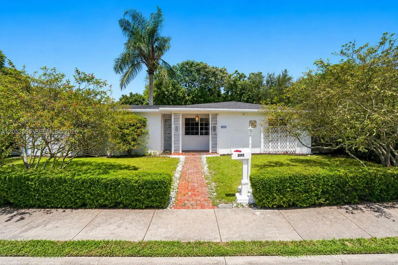 3 bedroom 2 bath Residential for sale at 3945 SW 61st Ave, Miami FL 33155