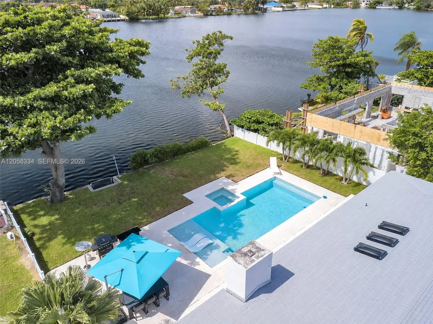 3 bedroom 2 bath Residential for sale at 20950 NE 25th Ct, Miami FL 33180