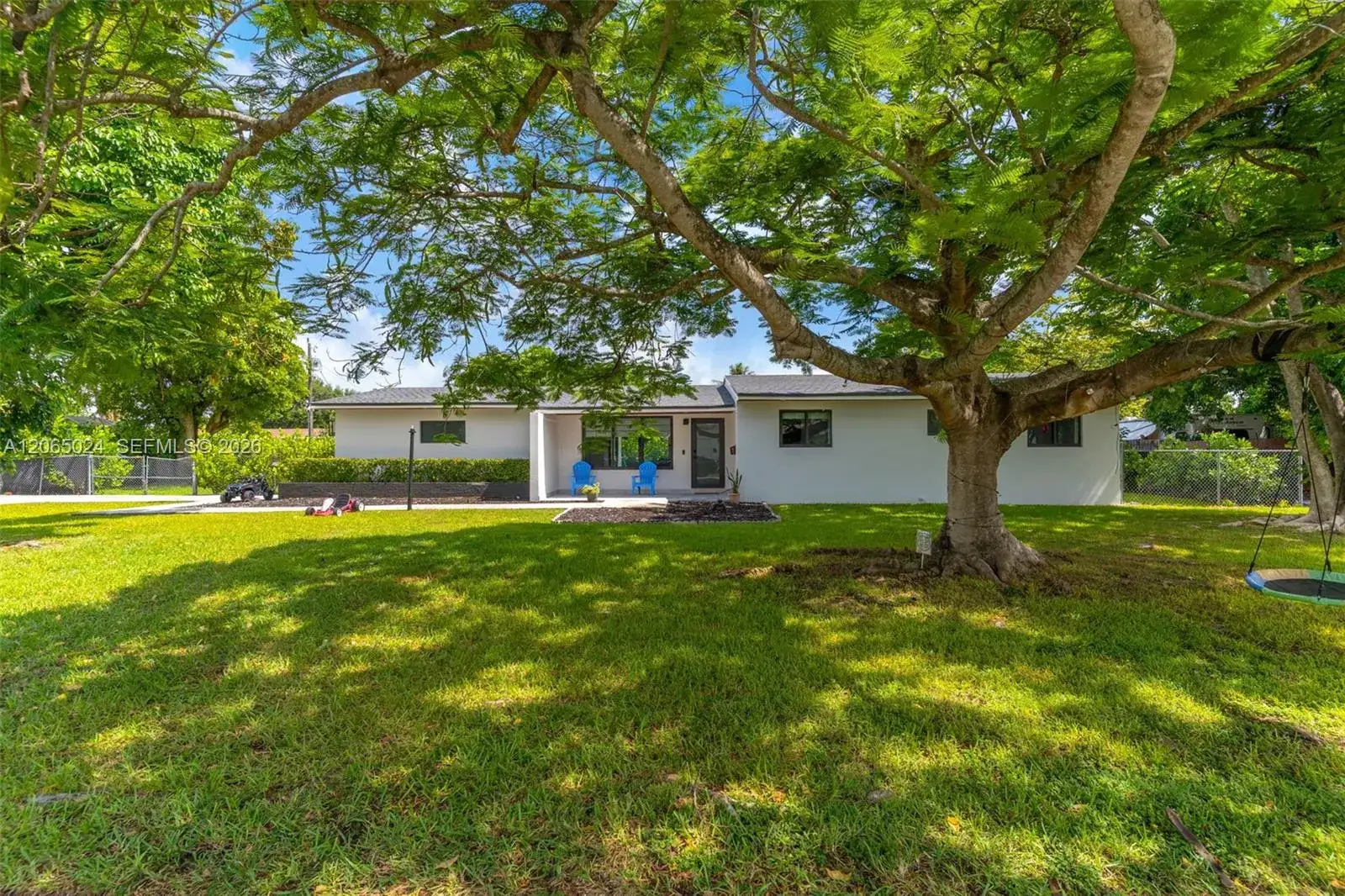 3 bedroom 2 bath Residential for sale at 11243 SW 174th Ter, Miami FL 33157