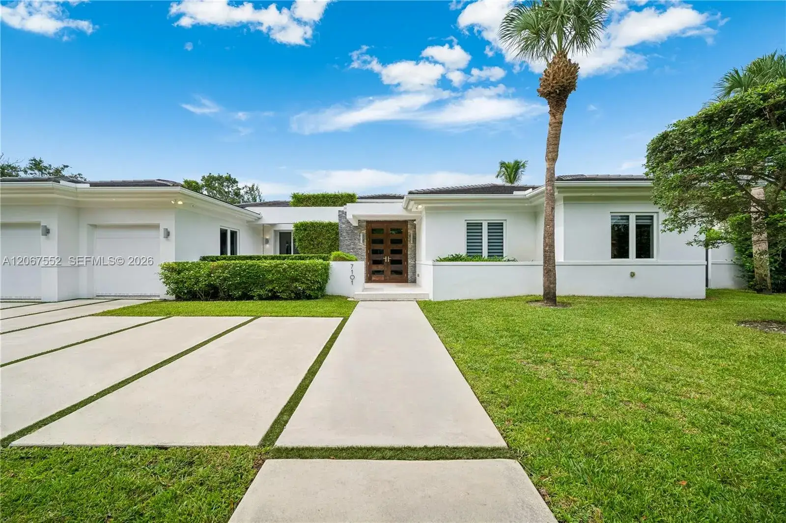 5 bedroom 4 bath Residential for sale at 7101 SW 60th St, Miami FL 33143