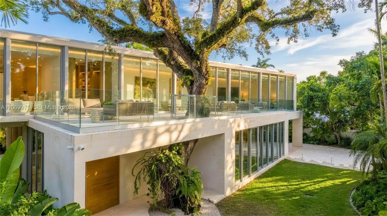 8 bedroom 8 bath Residential for sale at 1616 Onaway Dr, Miami FL 33133