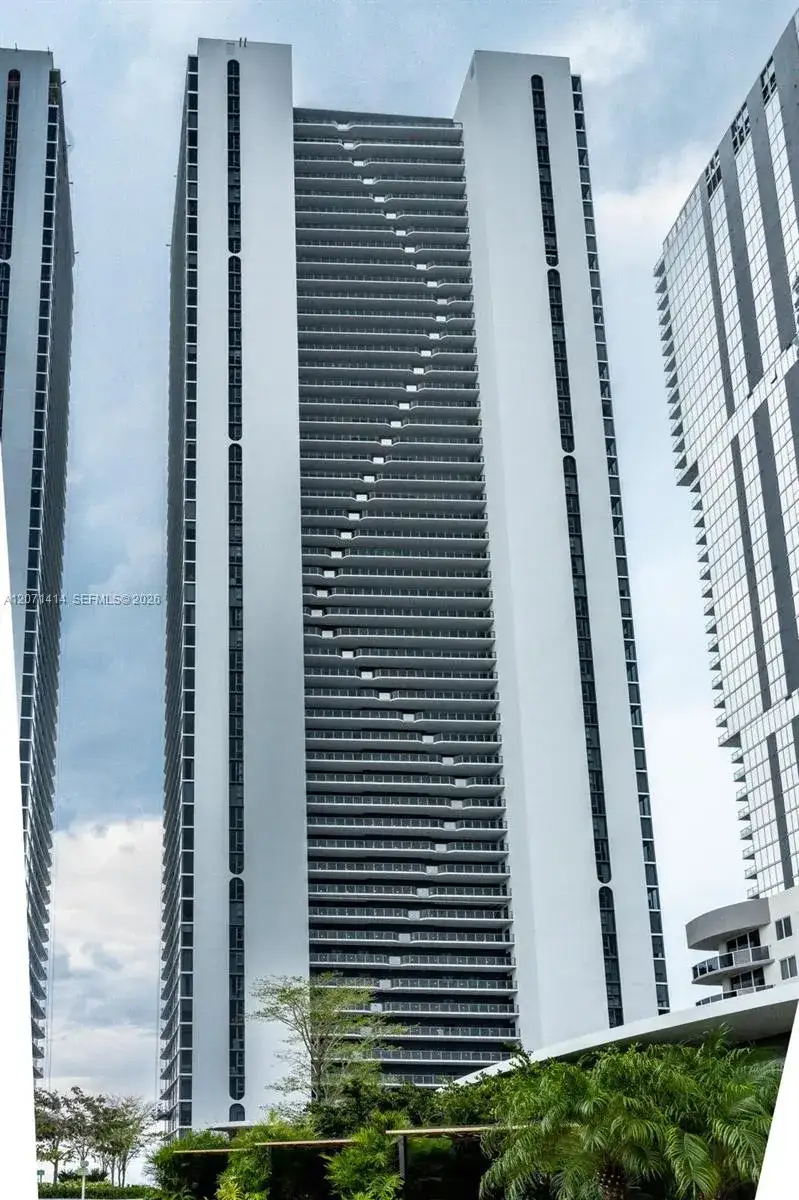 2 bedroom 3 bath Residential for sale at 700 NE 24th st # 1506, Miami FL 33137