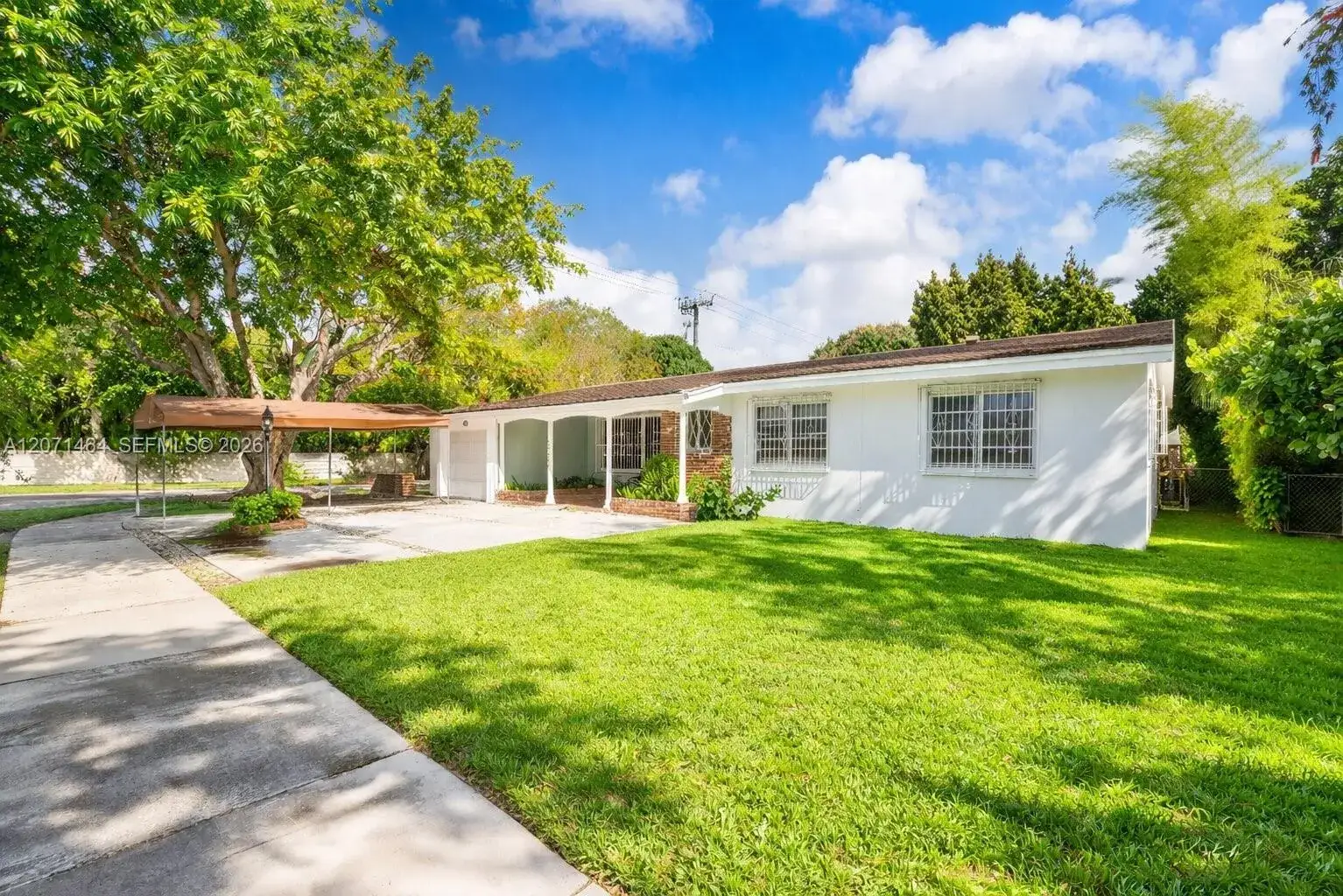 3 bedroom 2 bath Residential for sale at 5775 SW 57th Ter, Miami FL 33143