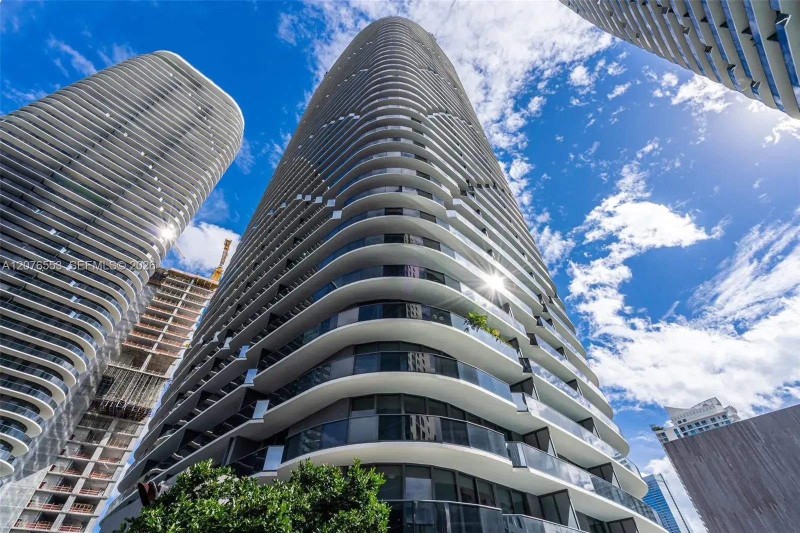 2 bedroom 2 bath Residential for sale at 45 SW 9th St # 1706, Miami FL 33130