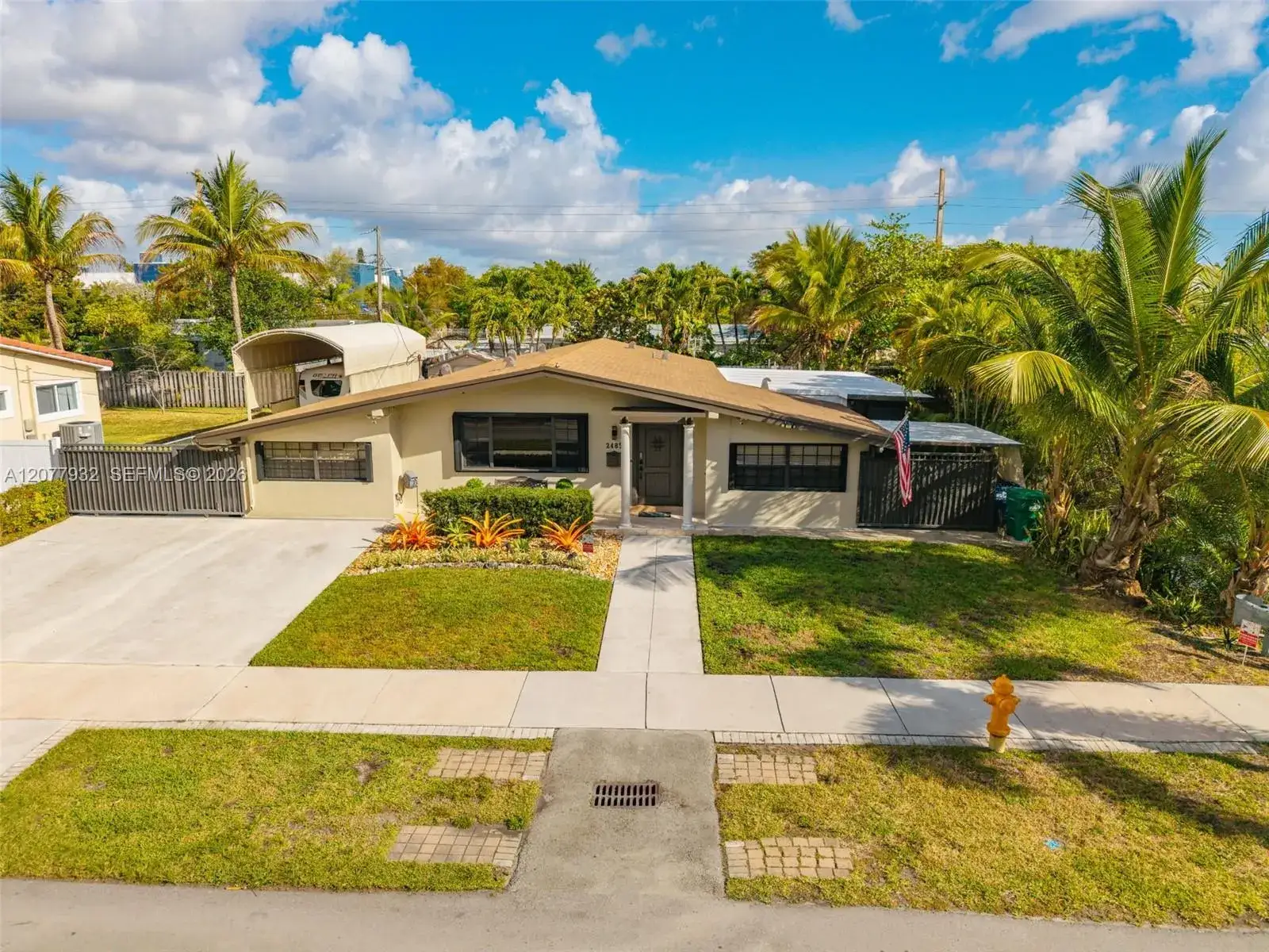 4 bedroom 3 bath Residential for sale at 2485 NE 214th St, Miami FL 33180