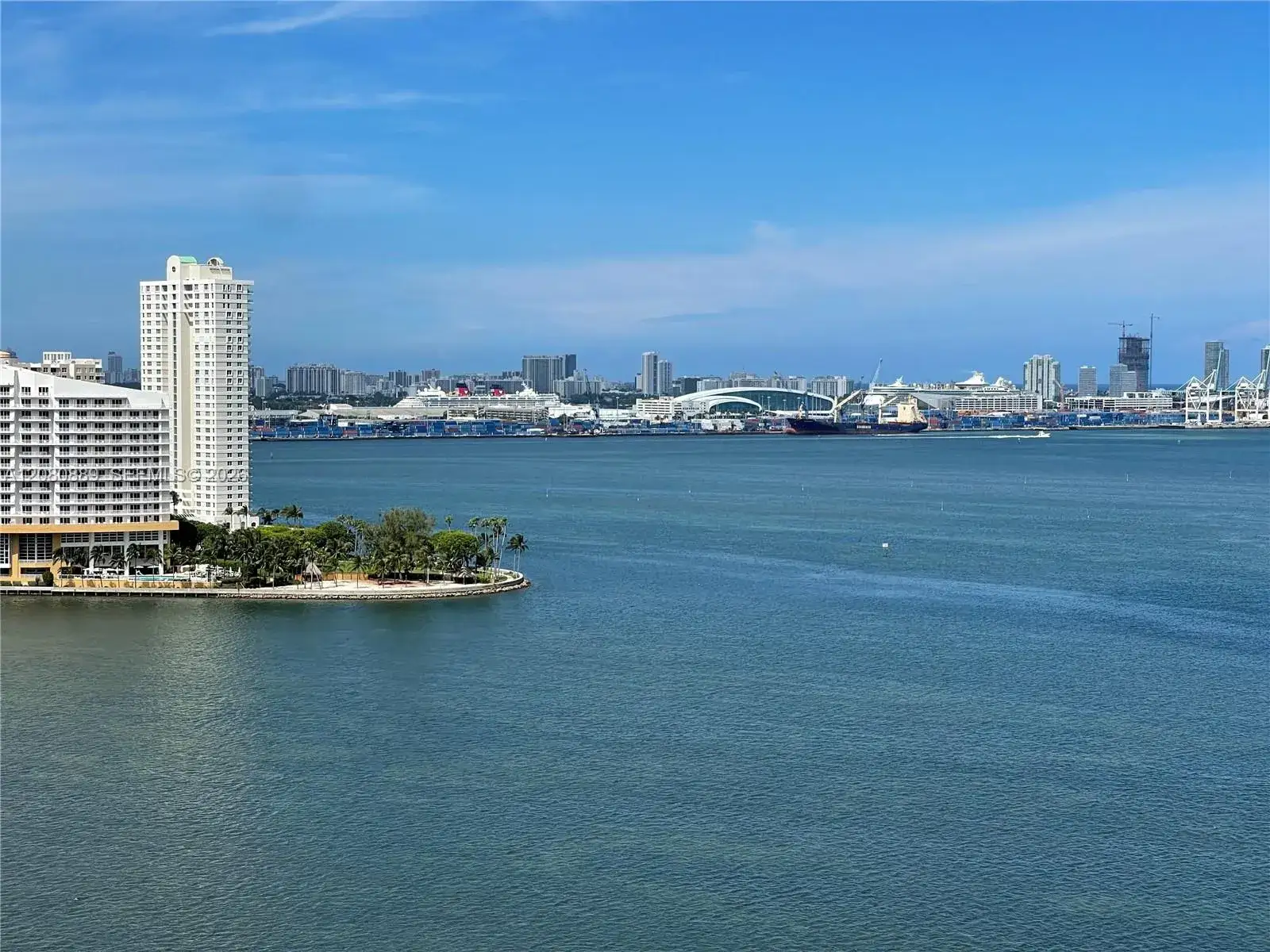 2 bedroom 2 bath Residential for sale at 1300 Brickell Bay Dr # 2010, Miami FL 33131
