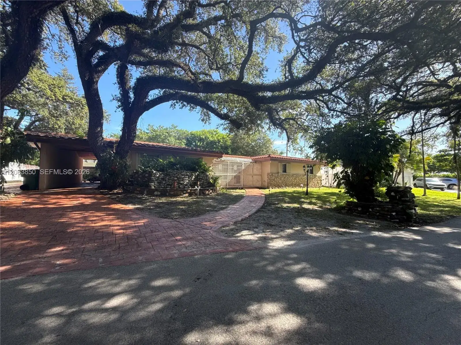 4 bedroom 3 bath Residential for sale at 2161 NE 190th Ter, Miami FL 33179
