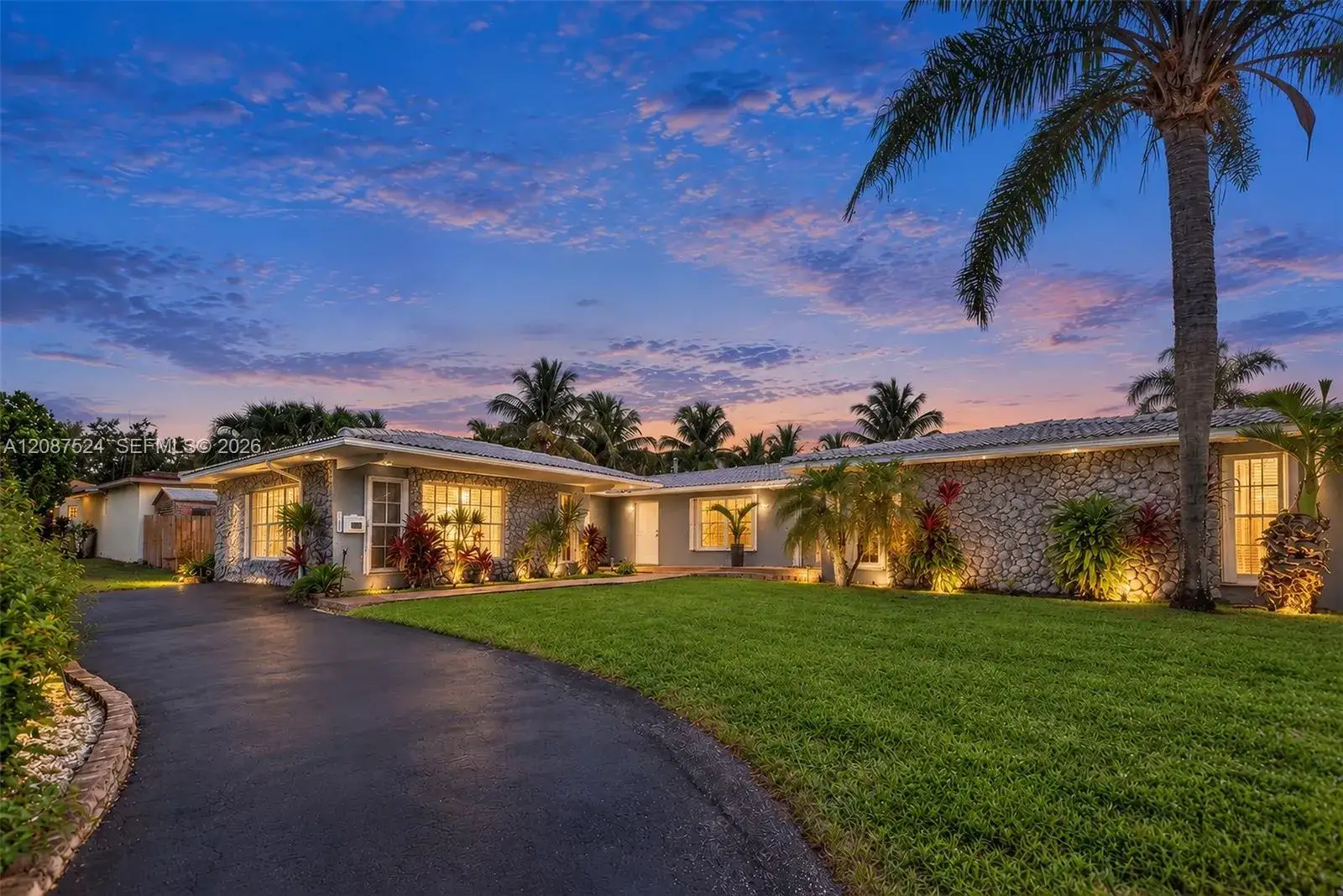 4 bedroom 4 bath Residential for sale at 19885 NE 22nd Ave, Miami FL 33180