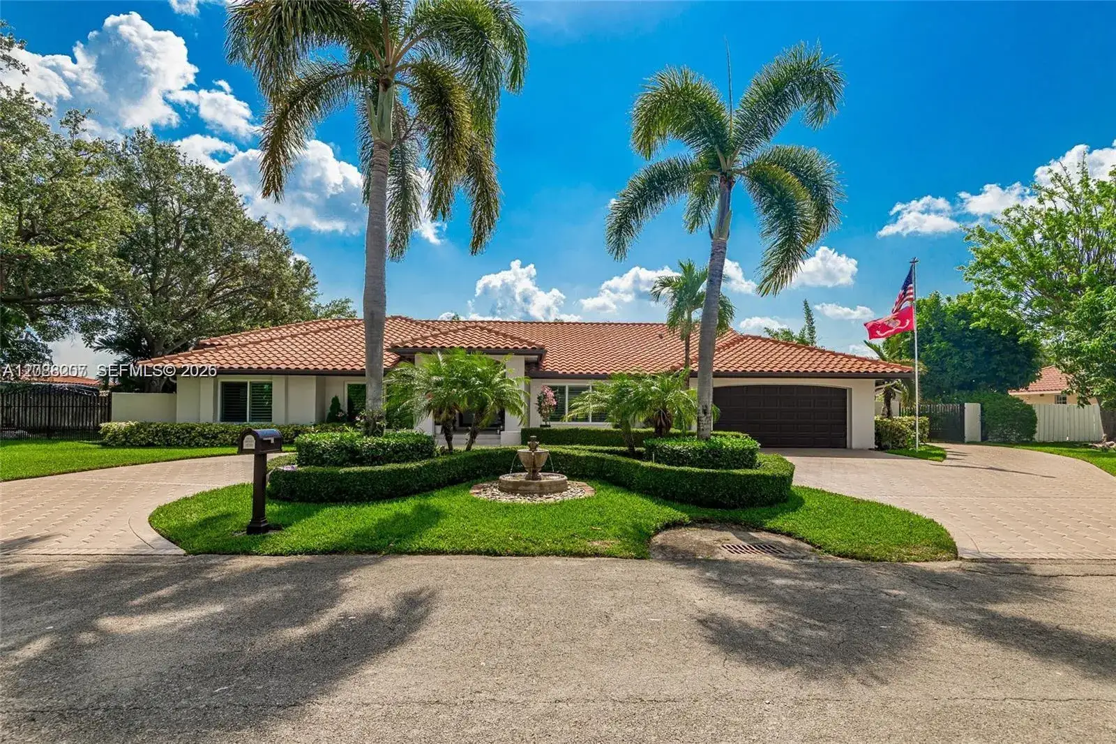 4 bedroom 4 bath Residential for sale at 13561 SW 111th Ave, Miami FL 33176