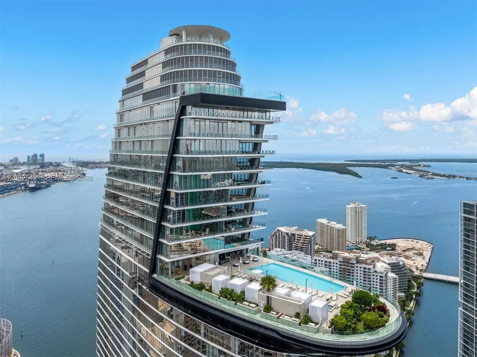 4 bedroom 6 bath Residential for sale at 300 Biscayne Boulevard Way # 5801C, Miami FL 33131