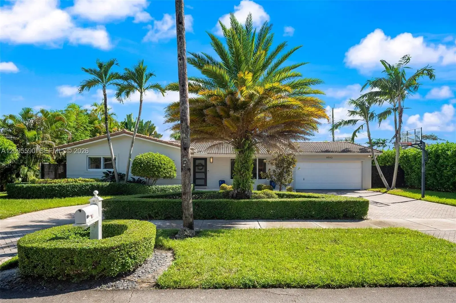 3 bedroom 2 bath Residential for sale at 8610 SW 47th St, Miami FL 33155