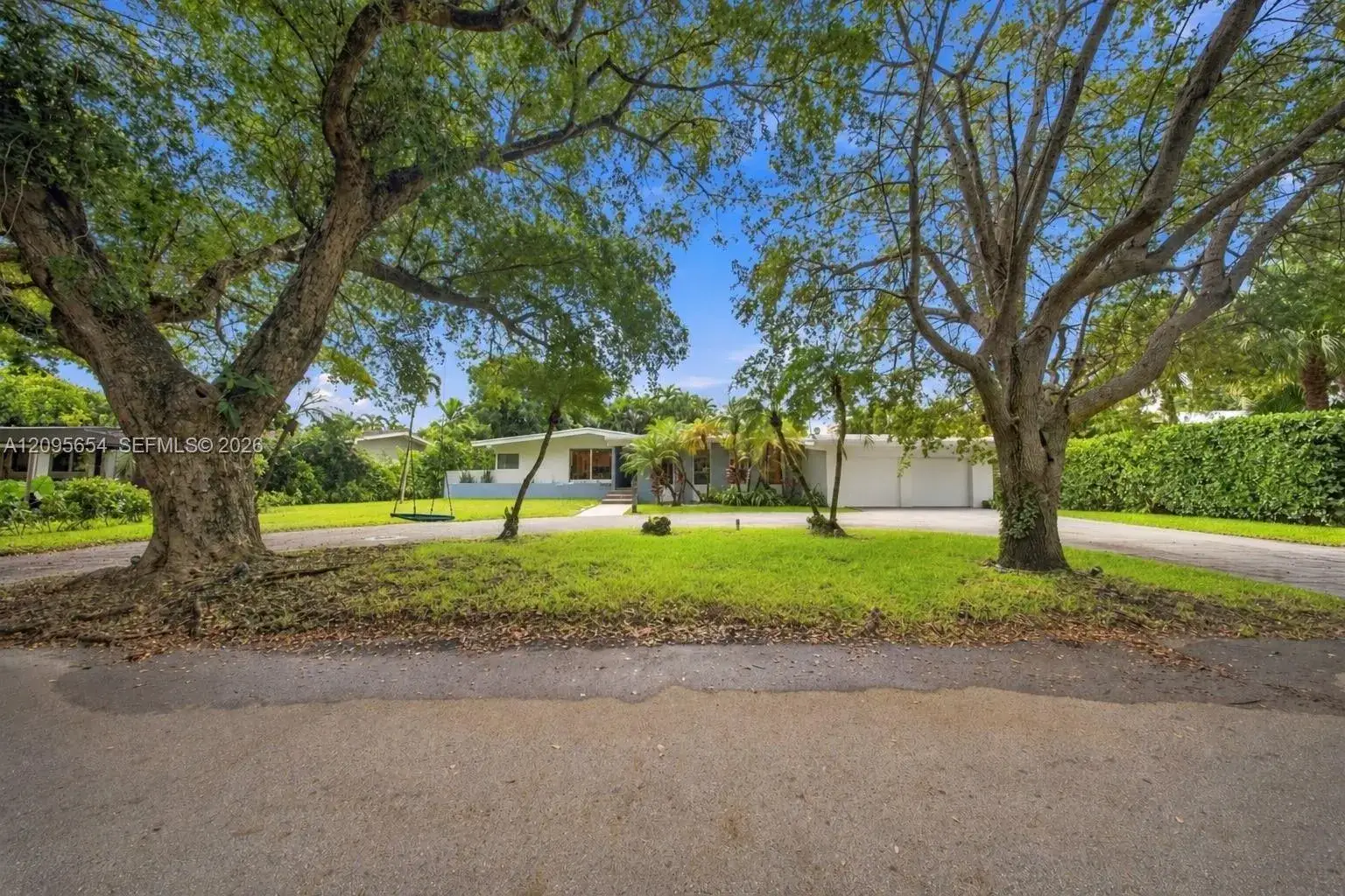 5 bedroom 5 bath Residential for sale at 3680 Battersea Rd, Miami FL 33133