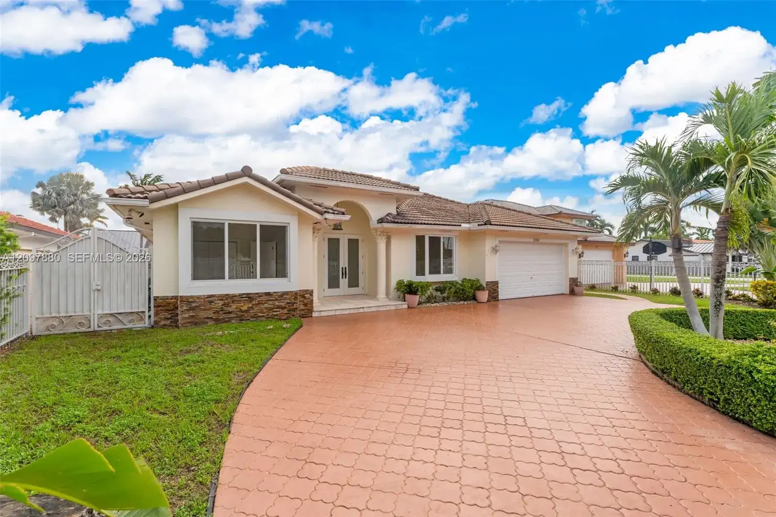 4 bedroom 3 bath Residential for sale at 2761 SW 140th Ave, Miami FL 33175