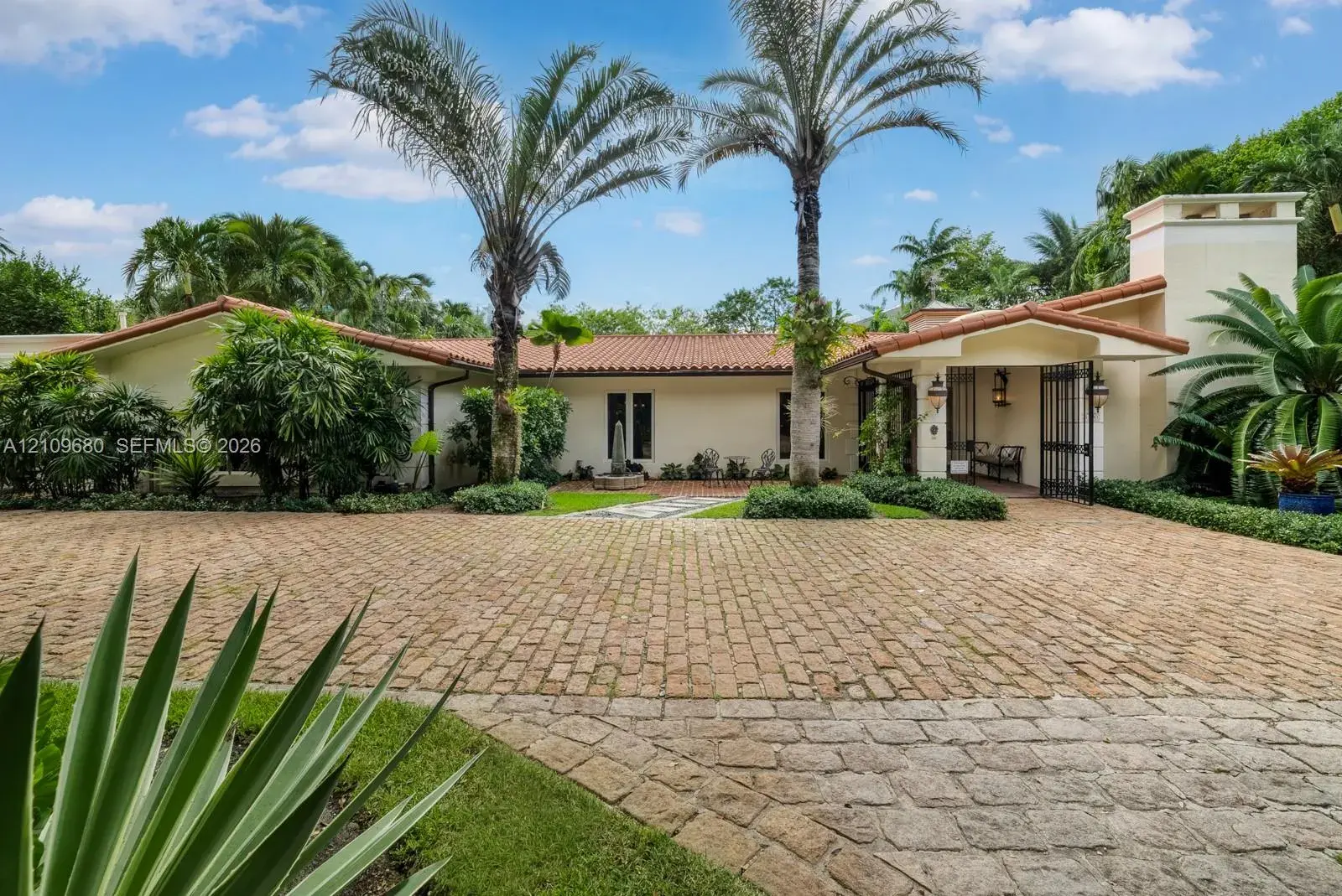6 bedroom 6 bath Residential for sale at 4100 Bay Point Rd, Miami FL 33137