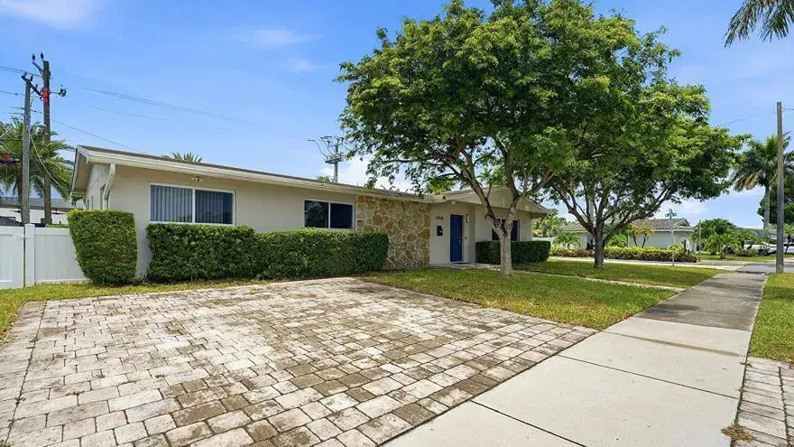 3 bedroom 2 bath for sale at 21020 Highland Lakes Boulevard, Miami FL 33179