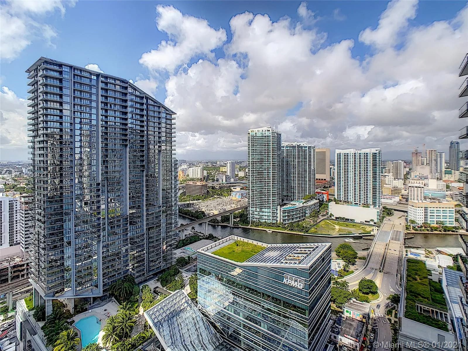 3 bedroom 3 bath for sale at 801 S Miami Ave # 3509, Miami FL 33130